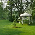 Bed & Breakfast Manoir De La Peylouse Saint-Venant
