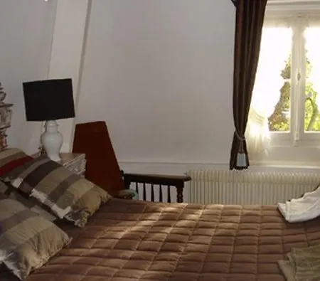 ベッド・アンド・ブレックファスト Manoir De La Peylouse Saint-Venant